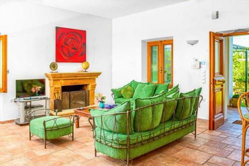 Kassiopi Villa Sleeps 10 Pool Air Con Wifi