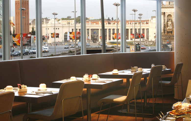 B-hotel