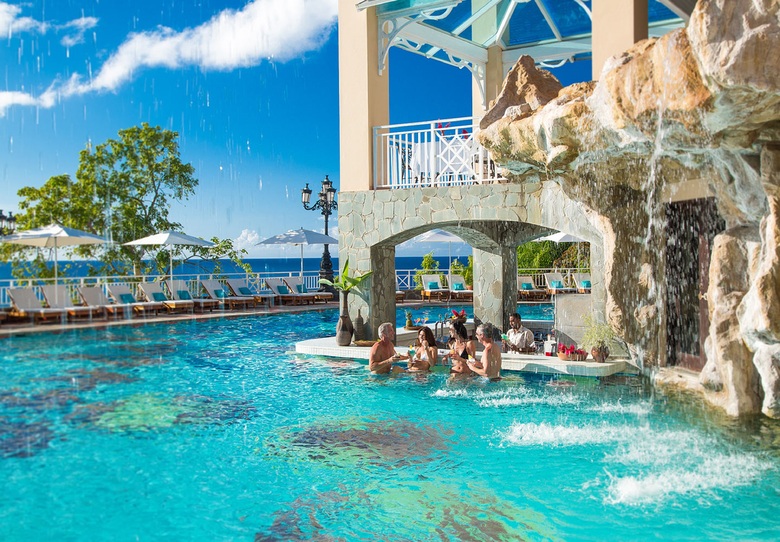 Hotel Sandals Regency La Toc