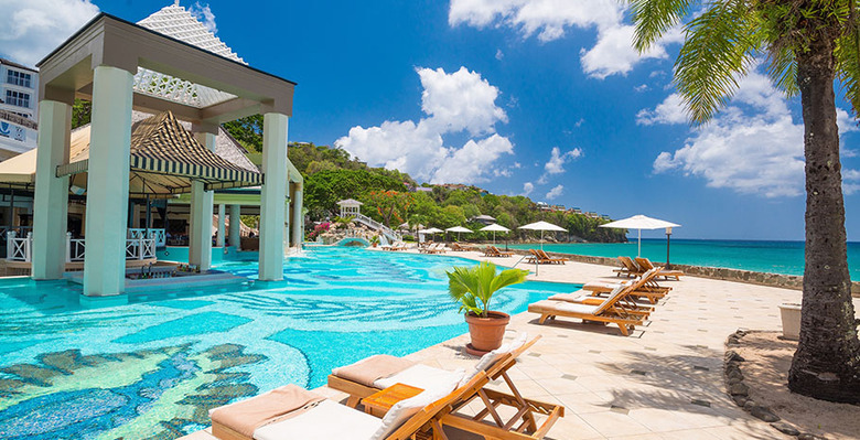 Hotel Sandals Regency La Toc