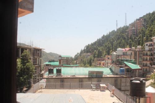 Hotel Green Hill View Rooms In Bhagsu