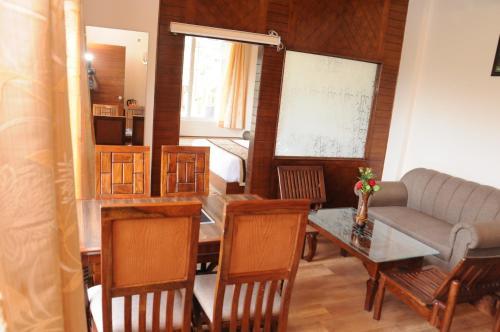 Hotel Dharamshala Paradise