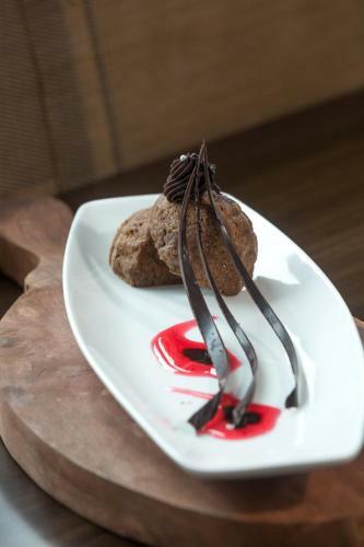 Hotel D'polo Club & Spa Resort