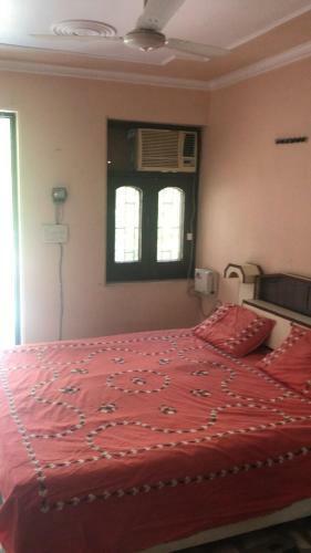 Bed & Breakfast Gurugram Stay