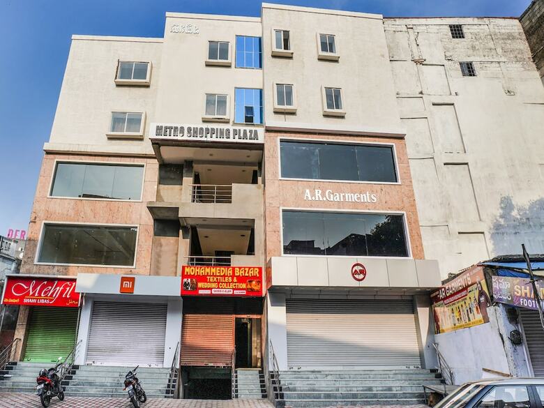 Hotel Oyo 18341 Flagship Metro International