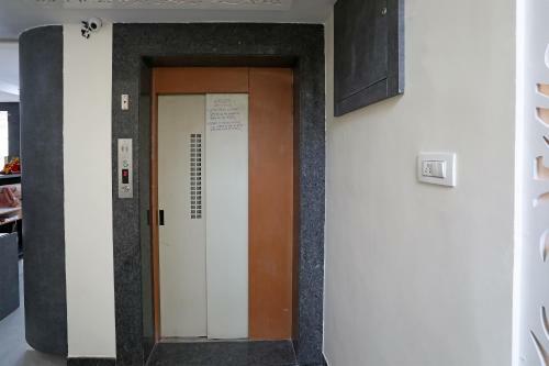 Hotel Oyo 11602 Ville Parle