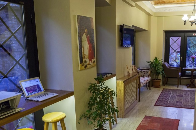 Fides Hotel