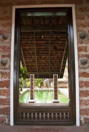 Heritage Room A/c Stay - Ayisha Manzil
