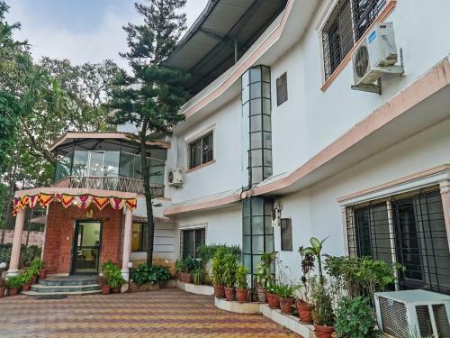 Hotel Oyo Flagship 23096 Laxmi Residency