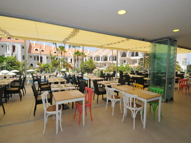 Paradise Park Fun Lifestyle Hotel
