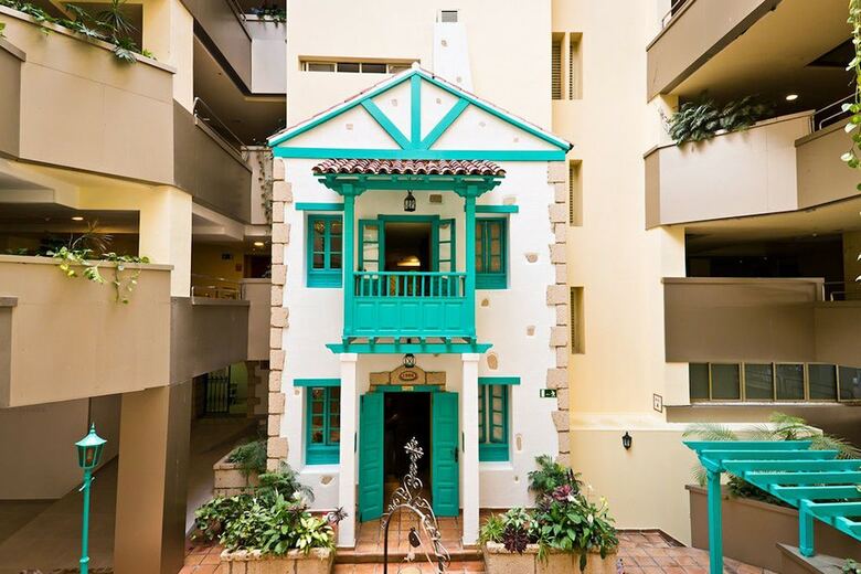 Paradise Park Fun Lifestyle Hotel