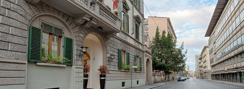 Hotel De La Pace