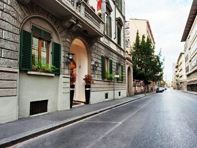 Hotel De La Pace