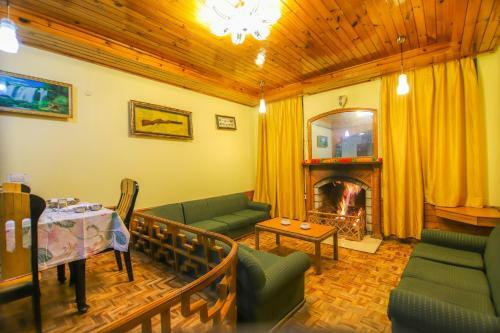 Hotel V Resorts Kalinga Premium Villa Manali
