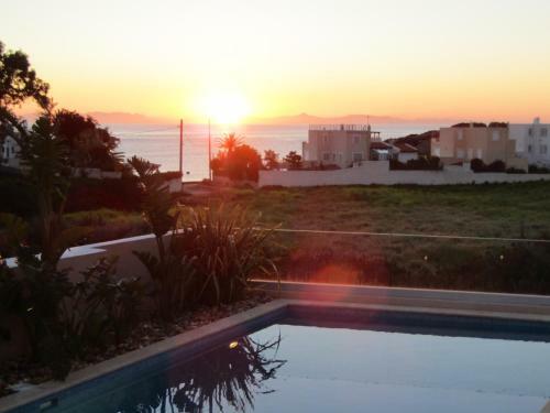Luxurious Villa Solaris, 50 Meters From The Beach