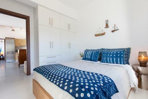Villa Alma Lefkada- Sea Front Villa