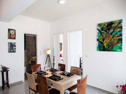 Zidanos Luxurious Villa