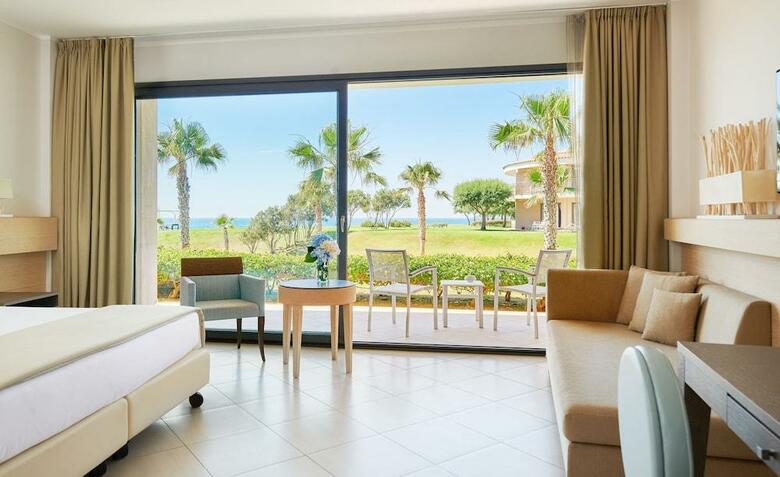 Hotel Capovaticano Resort Thalasso And Spa