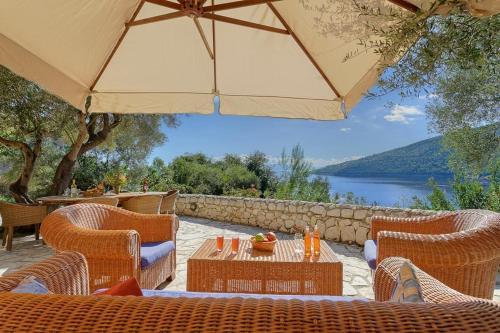 Syvota Villa Sleeps 6 Pool Air Con Wifi