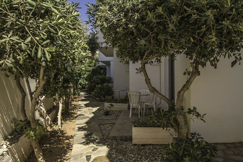 Hotel Sifis Studios