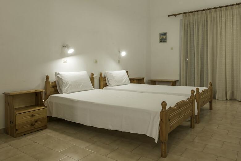 Hotel Sifis Studios
