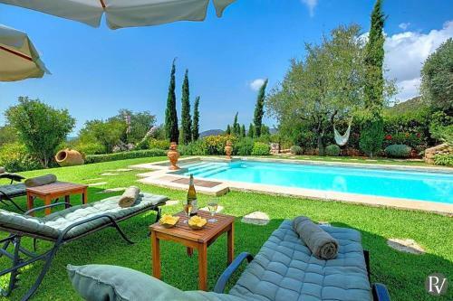 Mousata Villa Sleeps 10 Pool Air Con Wifi
