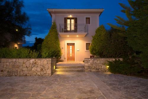 Villa Aeriko Homes Of Distinction