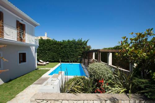 Villa Aeriko Homes Of Distinction