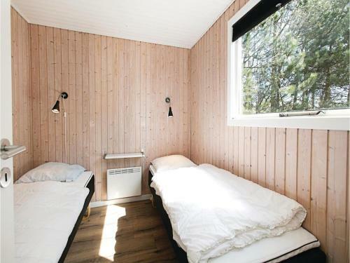 Three-bedroom Holiday Home In Aakirkeby