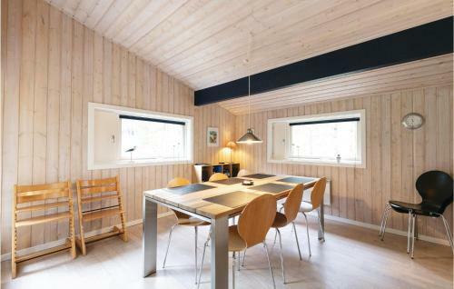 Four-bedroom Holiday Home In Nexo