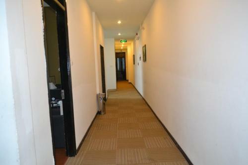 Hotel Azumaya Hai Ba Trung 1