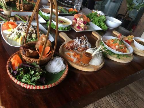 Nhat Tan Hotel