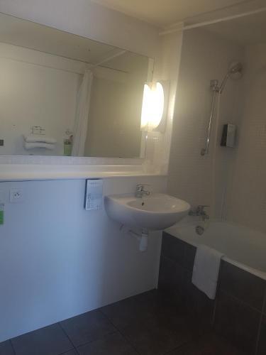 Hotel Campanile Montpellier St-jean-de-v�das