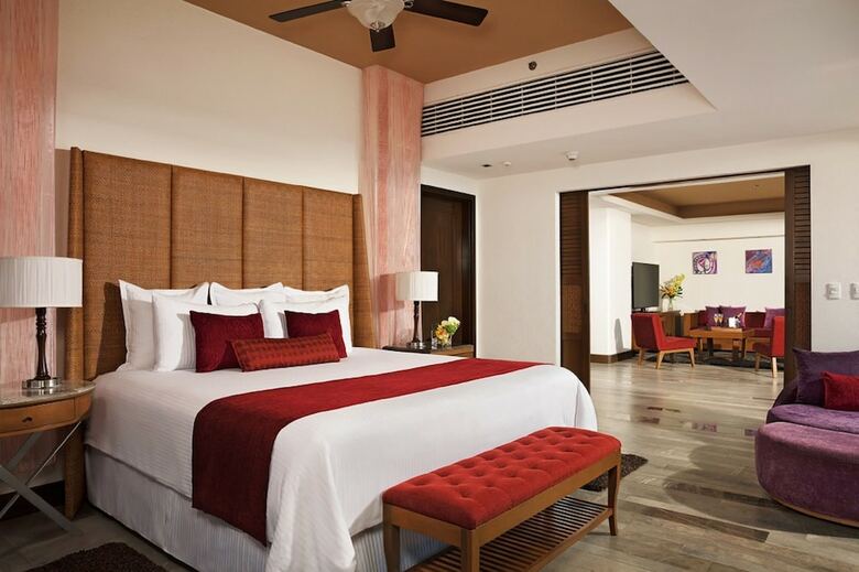 Hotel Dreams Vallarta Bay Resort & Spa