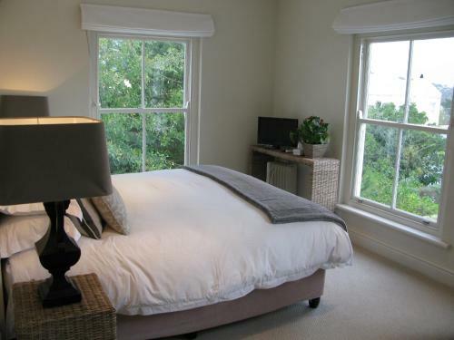 Hostal Maison D'ail Guest House