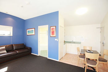 Hotel Best Western Travellers Motor Village