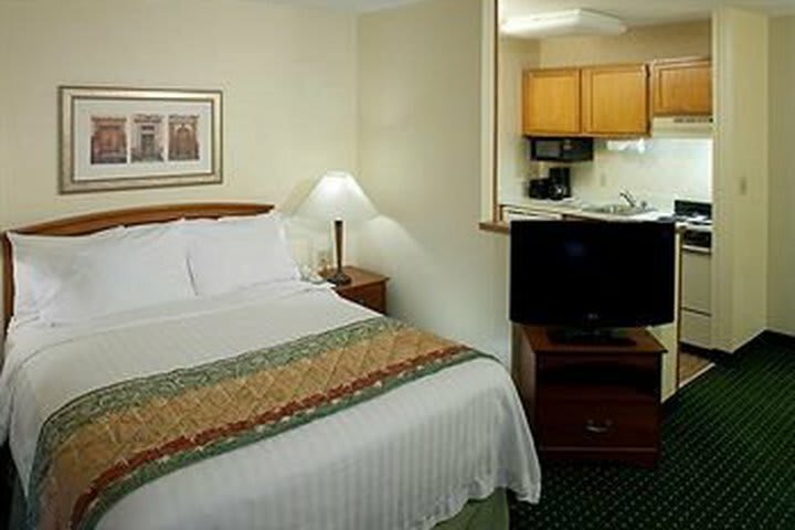 Hotel Towneplace Suites Arlington Near Six Flags