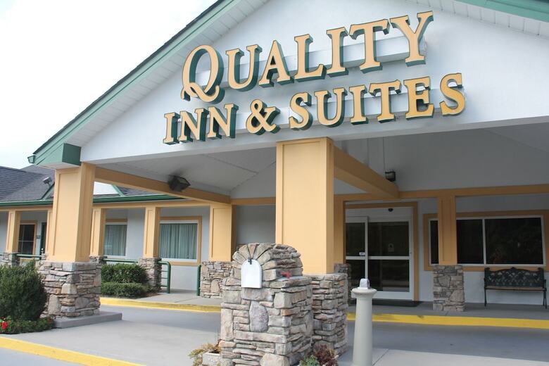 Hotel Quality Inn & Suites Biltmore East