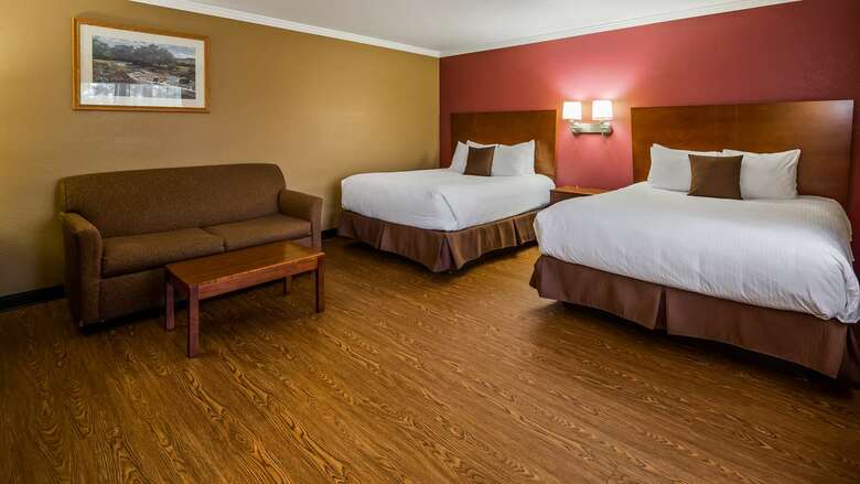 Hotel Best Western Plus New Englander Motor Inn