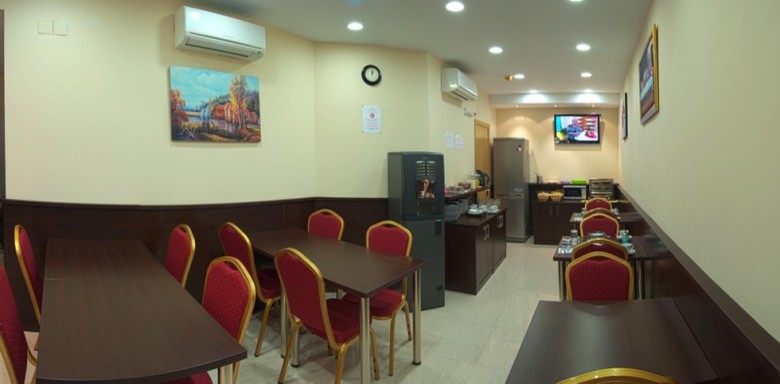 Hostal Flores