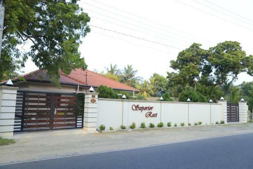 Hostal Superior Rest