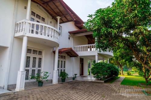 Hotel Tranquil Villa