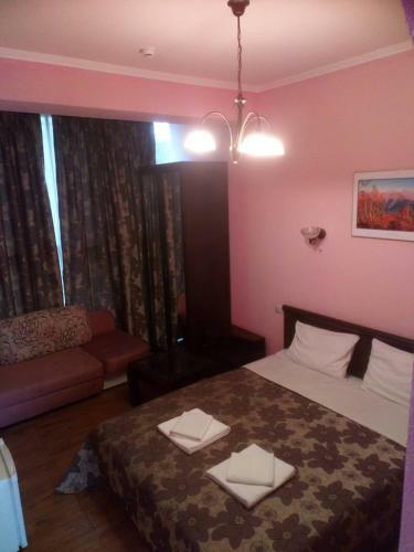 Hostal Guesthouse Aragats