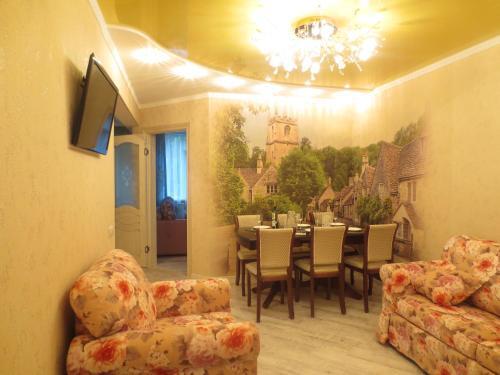 Apartment On Molokova 22