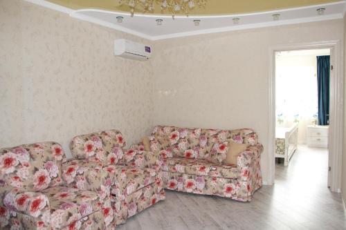 Apartment On Molokova 22