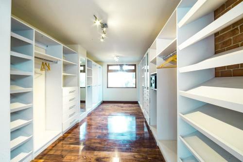 Bed & Breakfast La Casa - Luxury Boutique Hotel