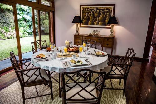 Bed & Breakfast La Casa - Luxury Boutique Hotel