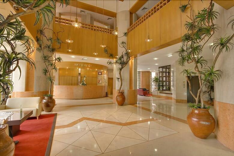 Hotel Alif