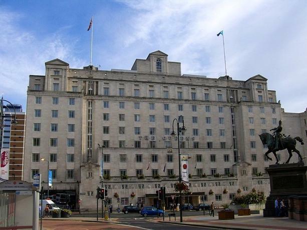 Hotel Queens