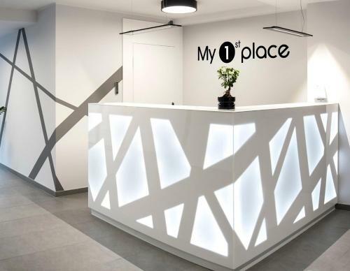 Apartamento My 1st Place Pozna?
